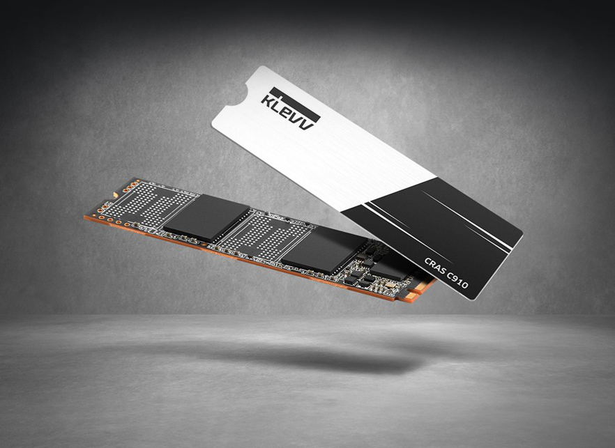 KLEVV CRAS C910 1TB M.2 2280 SLC Cache NVMe PCIe Gen4x4 Laptop